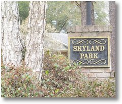 BLOG-SKYLAND PARK ENTRANCE SIGN 022015-01